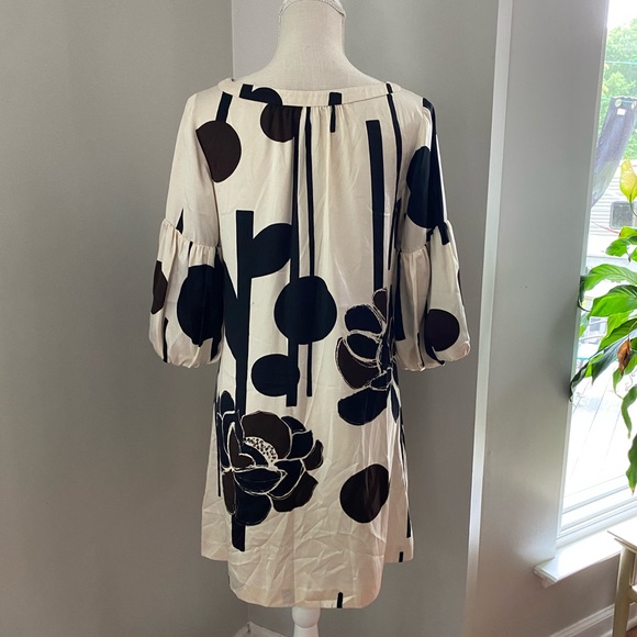 Becky & Max Black & Cream Abstract Print Dress - Picture 4 of 8